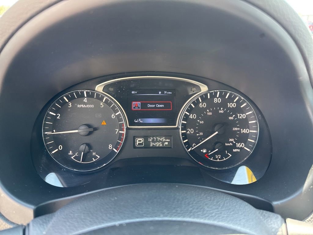 Used 2015 Nissan Altima 2.5 SV w/ Convenience Package FWD image 12