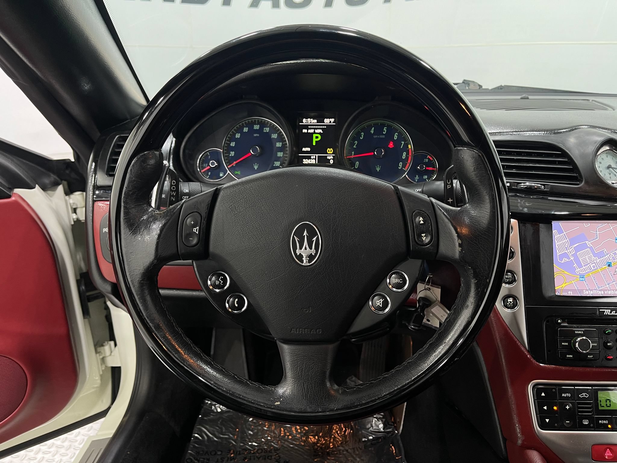 Used 2017 Maserati GranTurismo Convertible RWD image 18