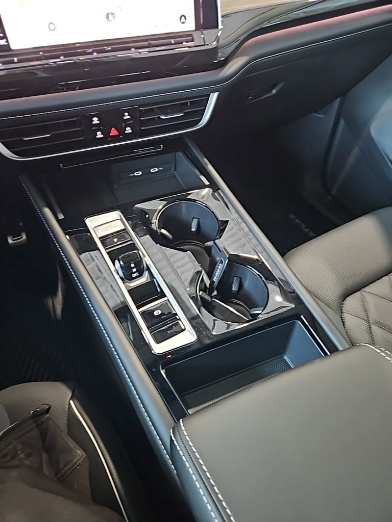 New 2026 Volkswagen Atlas SEL Premium R-Line image 38