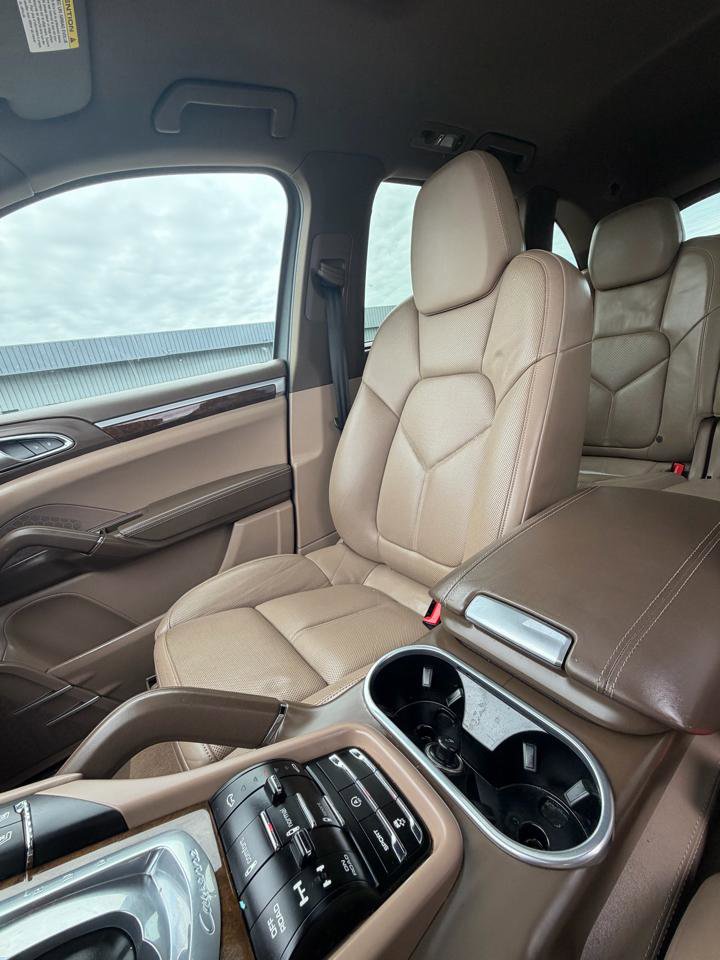 Used 2014 Porsche Cayenne S image 20
