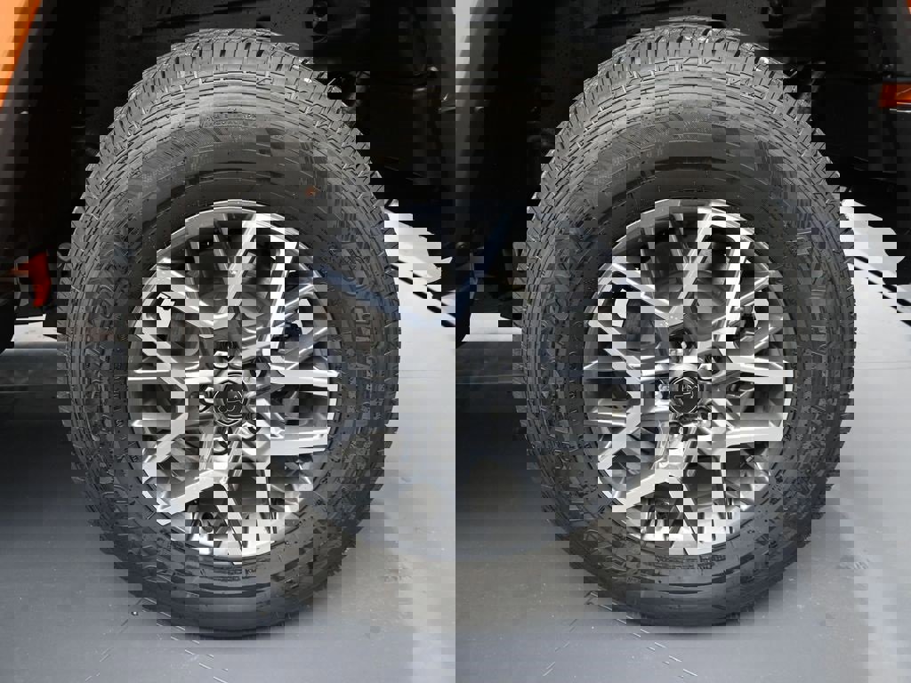 New 2025 Jeep Wrangler Unlimited Sahara image 9