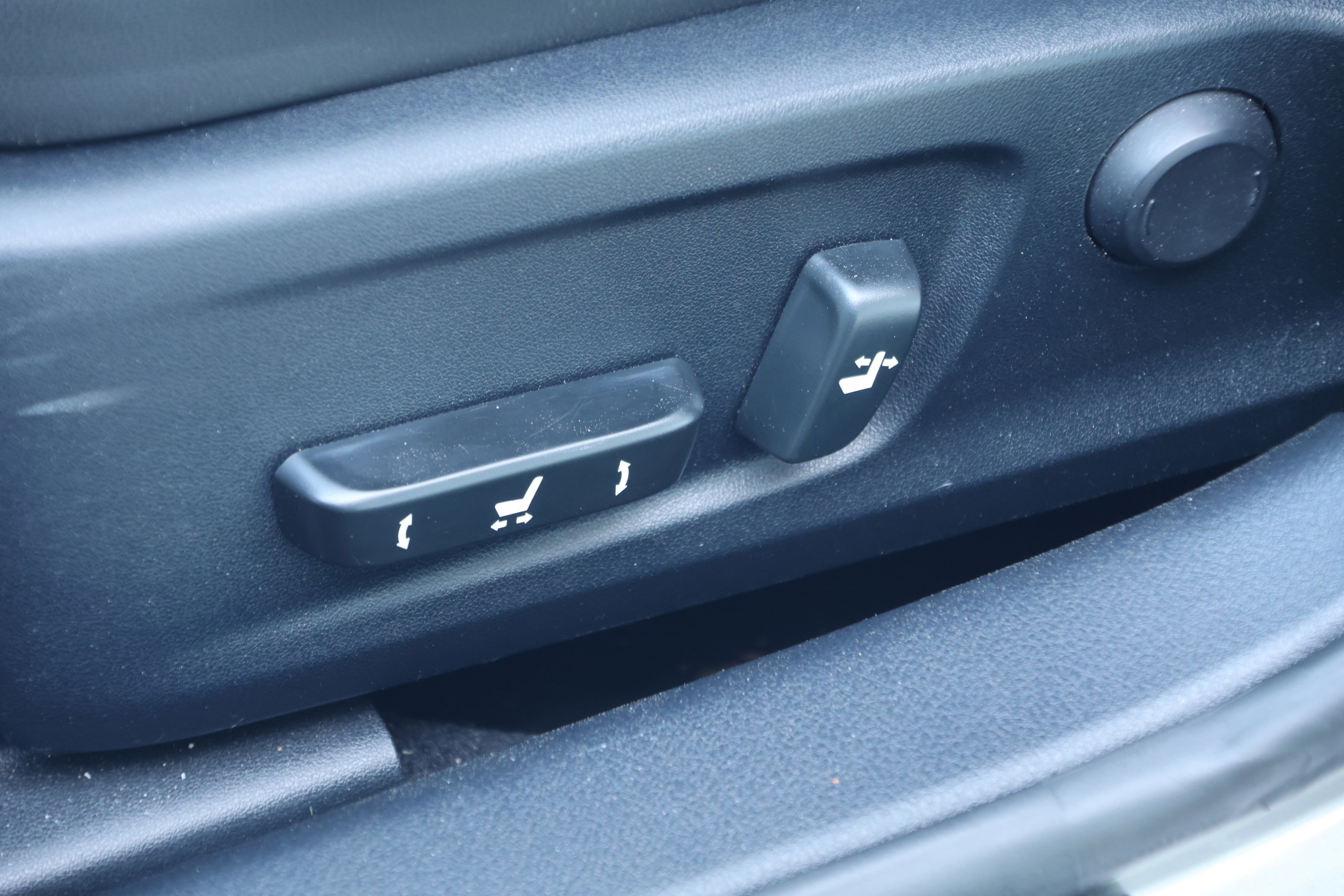 Used 2017 Lexus IS 200t image 31