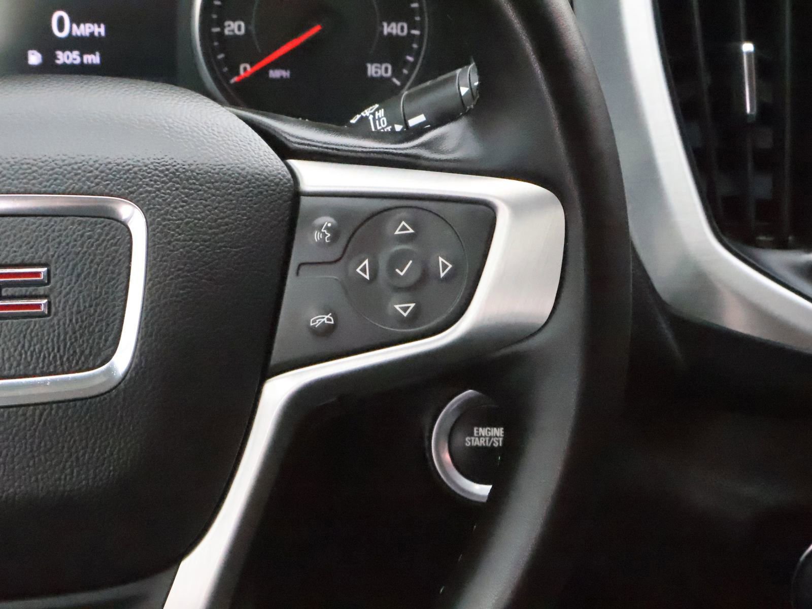 Used 2024 GMC Terrain SLT image 45