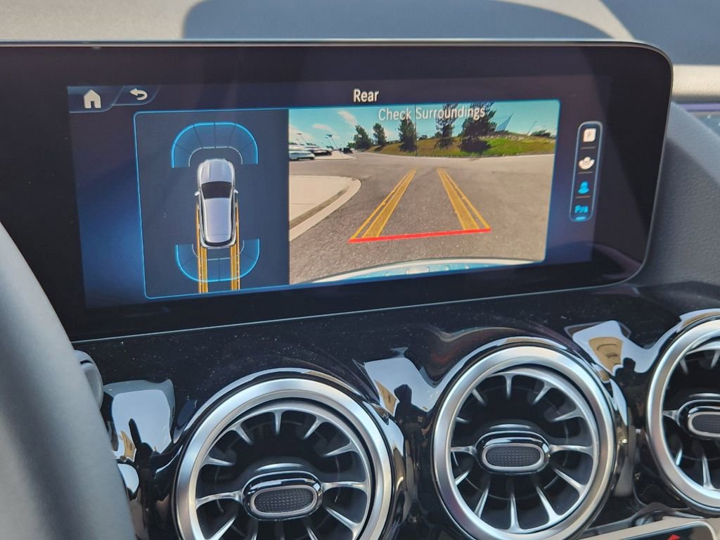 New 2025 Mercedes-Benz GLA 250 4MATIC image 26