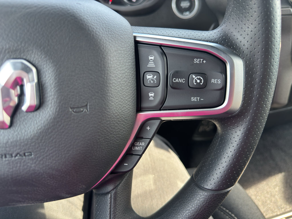 New 2026 RAM 1500 Express AWD/4WD image 28