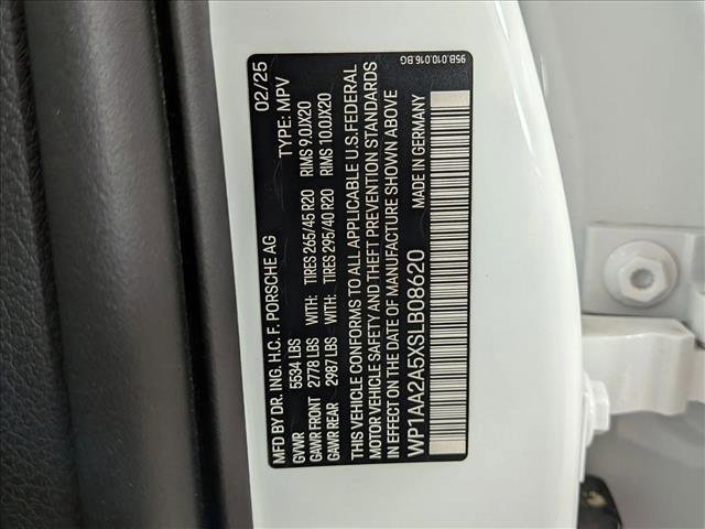 Certified 2025 Porsche Macan Turbo image 30