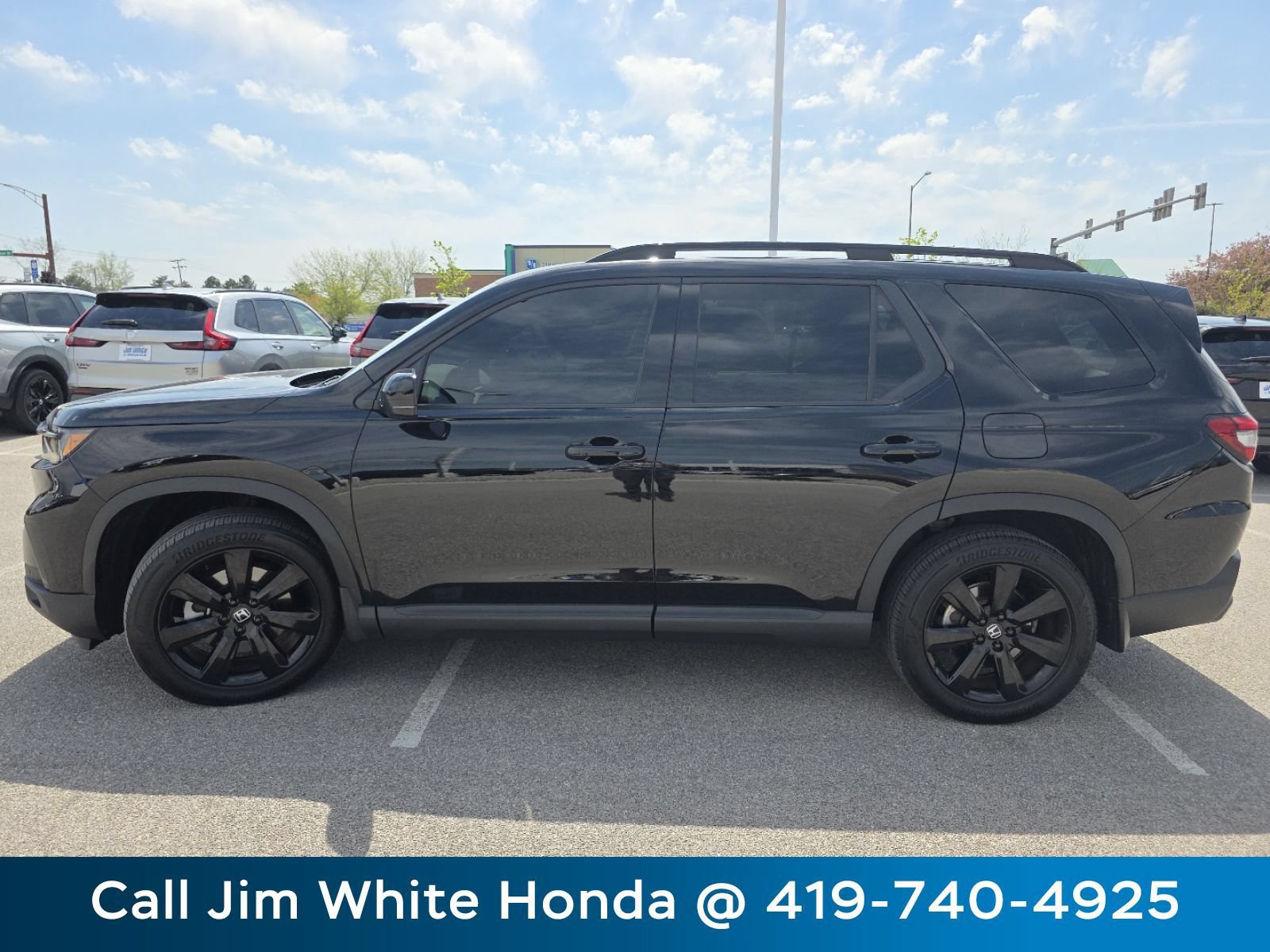 Certified 2025 Honda Pilot Black Edition image 16