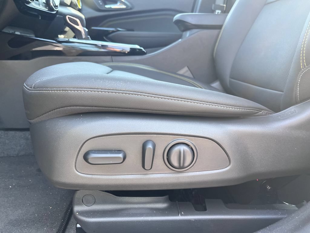 Used 2026 Chevrolet Trax ACTIV w/ Driver Confidence Package FWD image 9