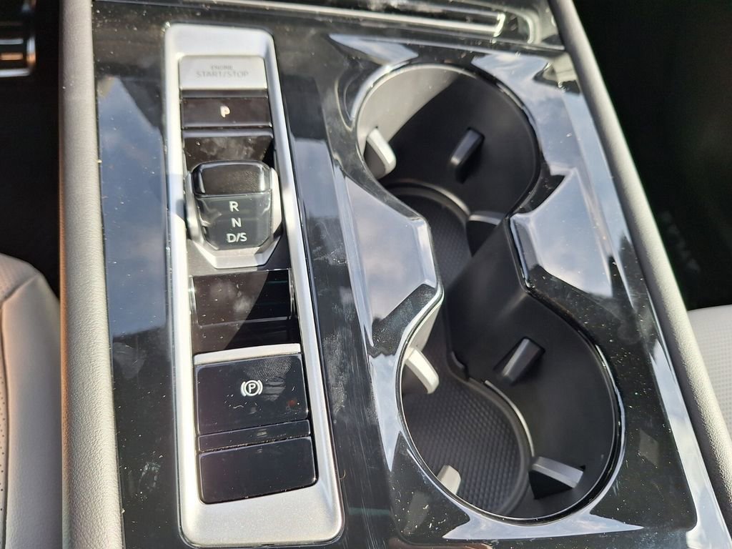 New 2026 Volkswagen Atlas Cross Sport SEL Premium R-Line image 18