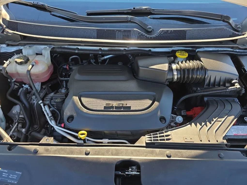 Used 2022 Chrysler Pacifica Touring-L FWD image 52