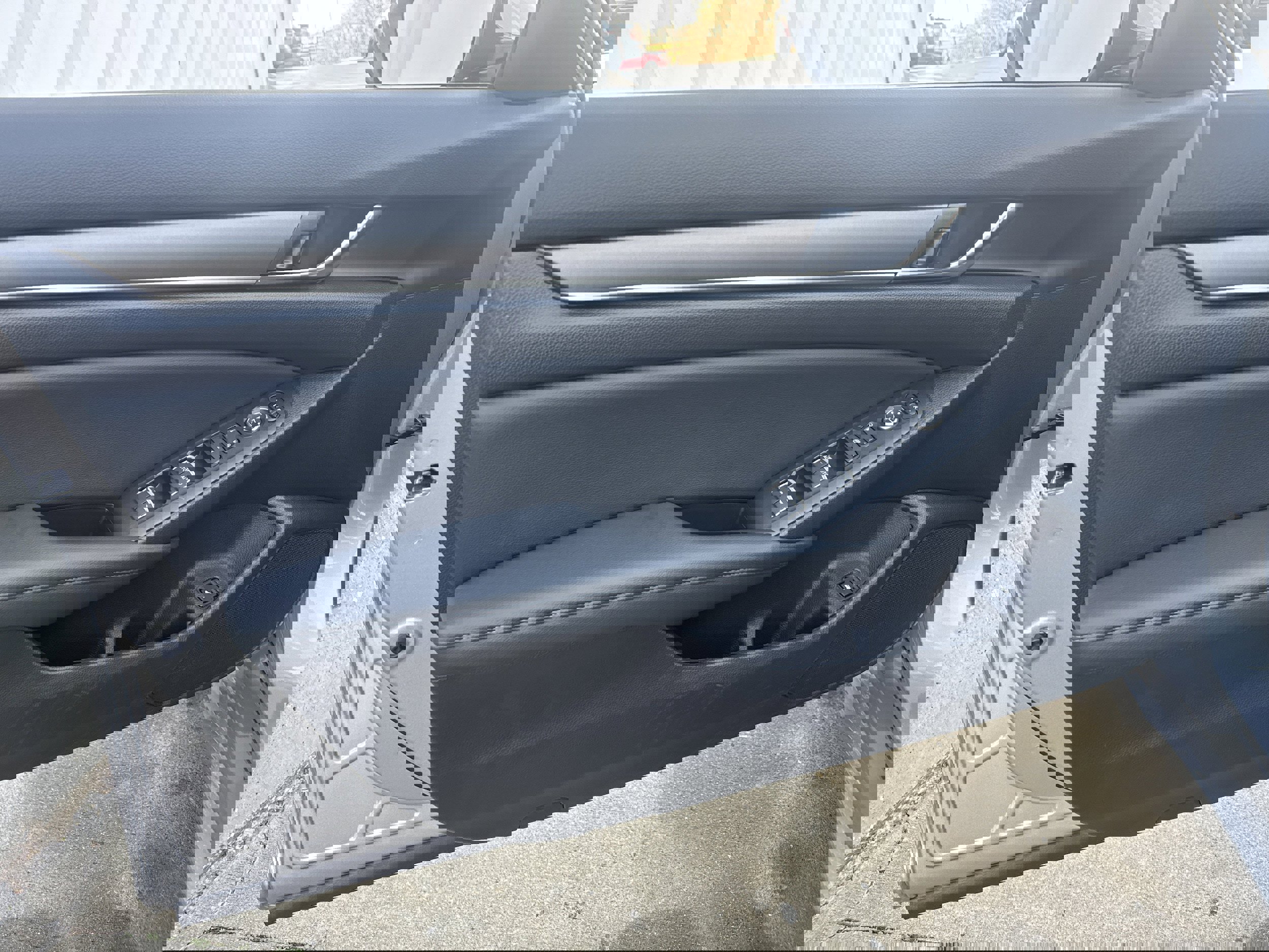 Used 2022 Honda Accord LX image 6