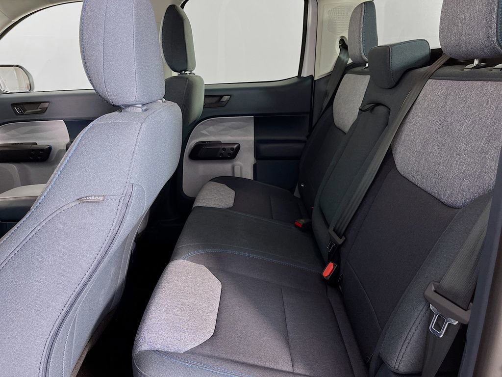 Used 2025 Ford Maverick XLT image 31