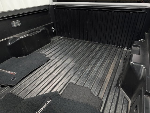 Used 2025 Toyota Tacoma TRD Off-Road AWD/4WD image 6