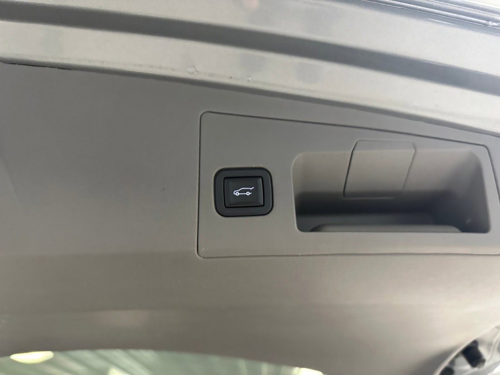 Certified 2023 Cadillac XT5 Premium Luxury image 29