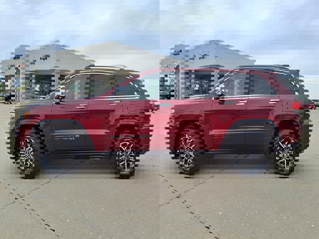 Certified 2022 Jeep Grand Cherokee Limited image 34