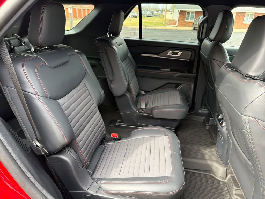 New 2026 Ford Explorer ST-Line image 18