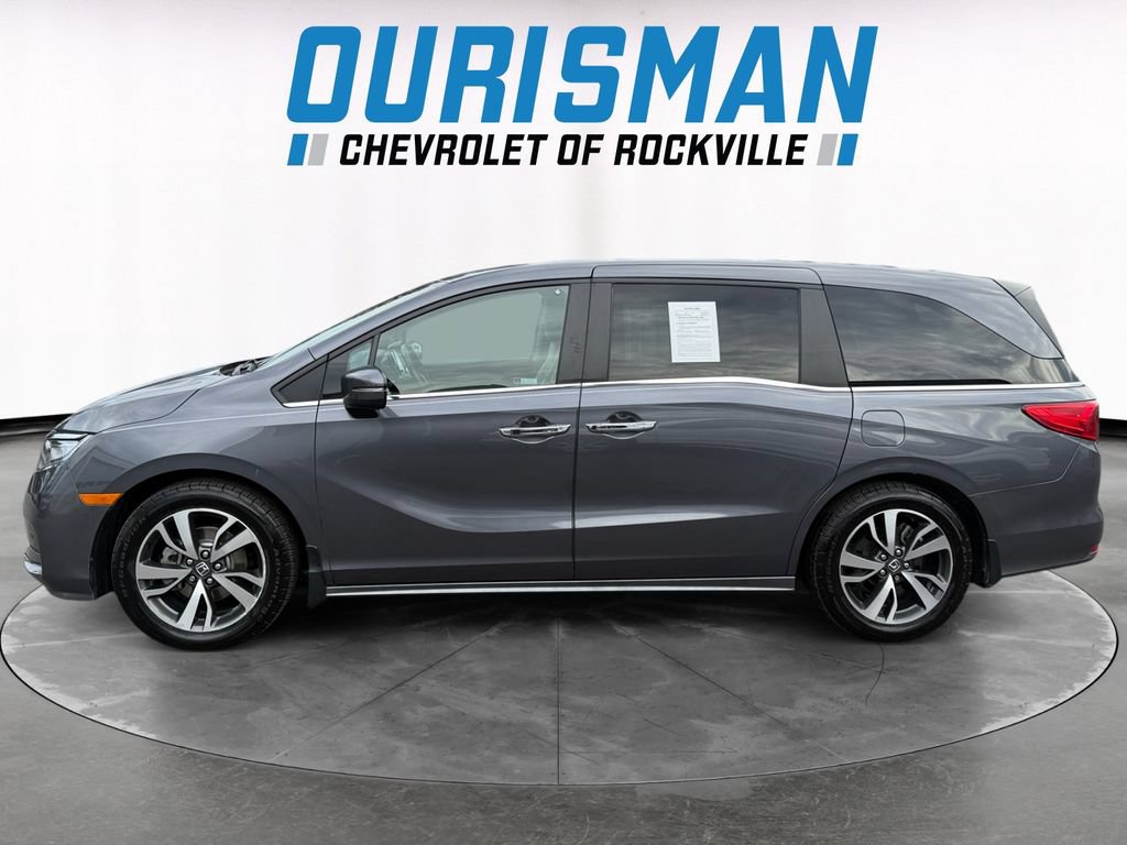 Used 2024 Honda Odyssey Touring image 3