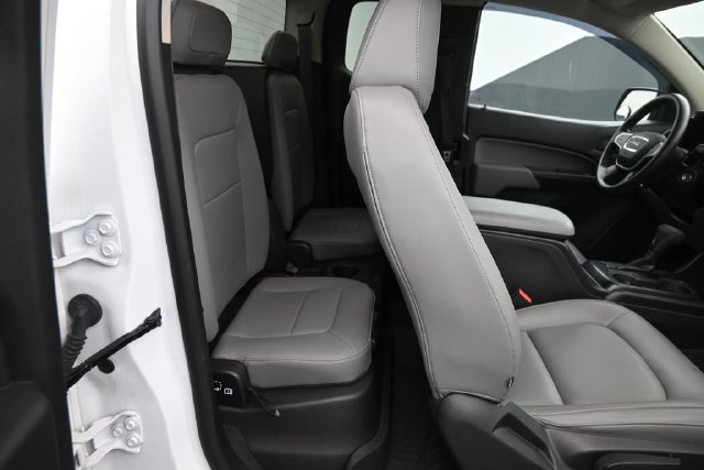Used 2020 GMC Canyon W/T w/ Convenience Package RWD image 13