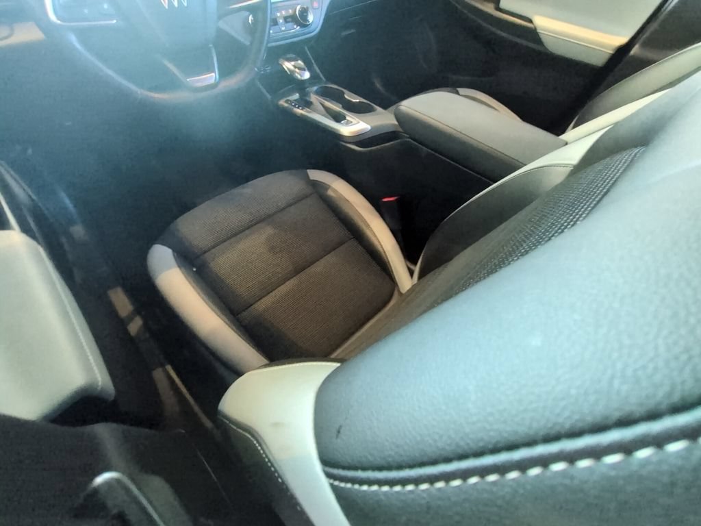 Used 2024 Buick Envista Preferred w/ Convenience I Package FWD image 19