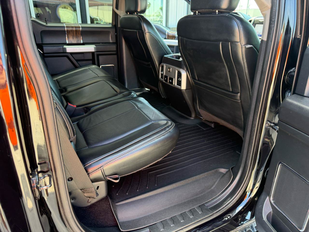 Used 2019 Ford F150 Lariat AWD/4WD image 17