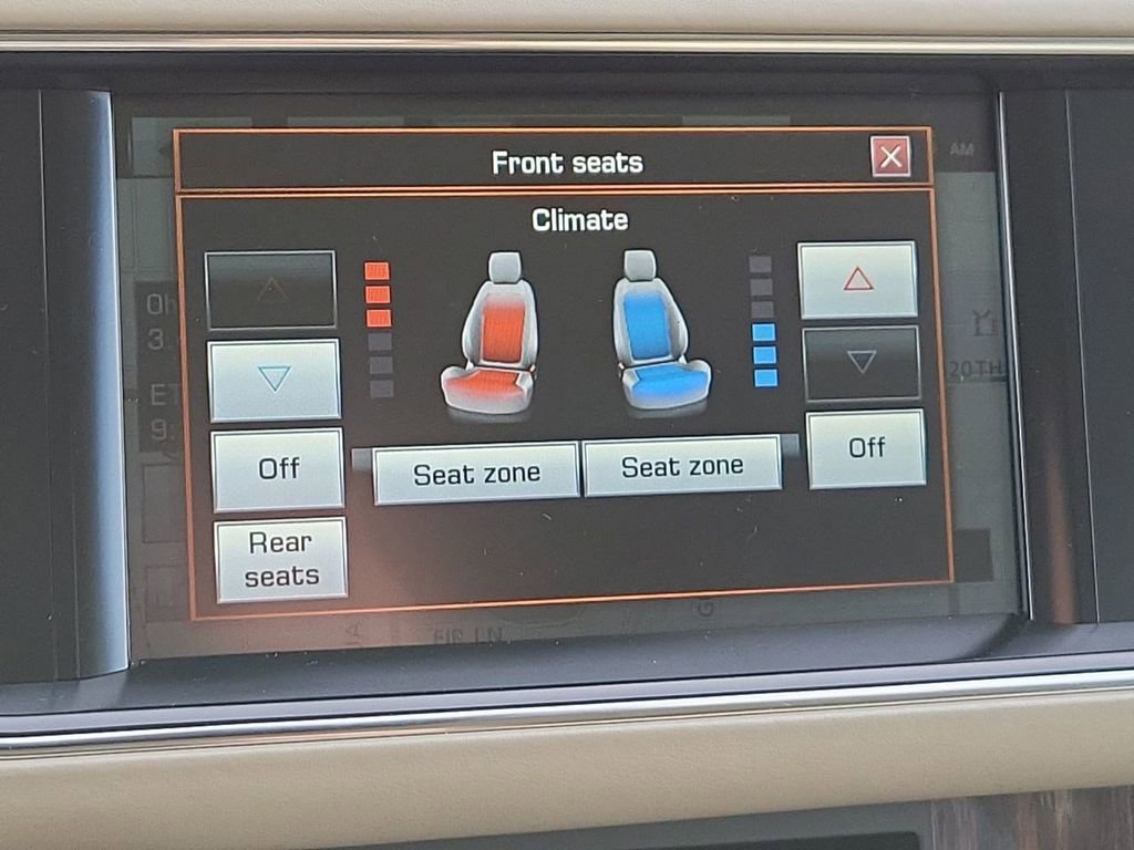 Used 2016 Land Rover Range Rover HSE image 42