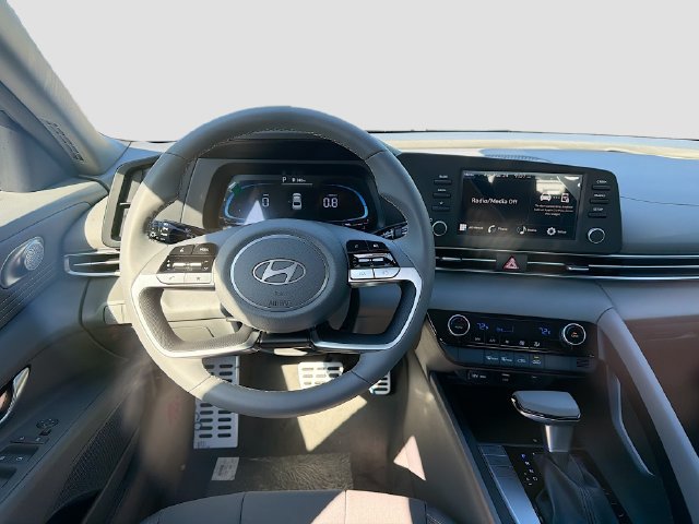 Certified 2026 Hyundai Elantra Sport FWD image 22