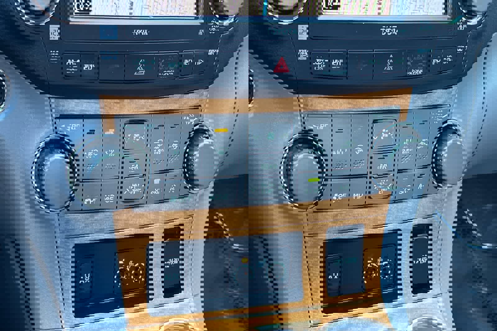 Used 2010 Toyota Highlander Limited image 27