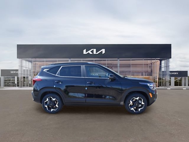 New 2026 Kia Seltos S AWD/4WD image 2
