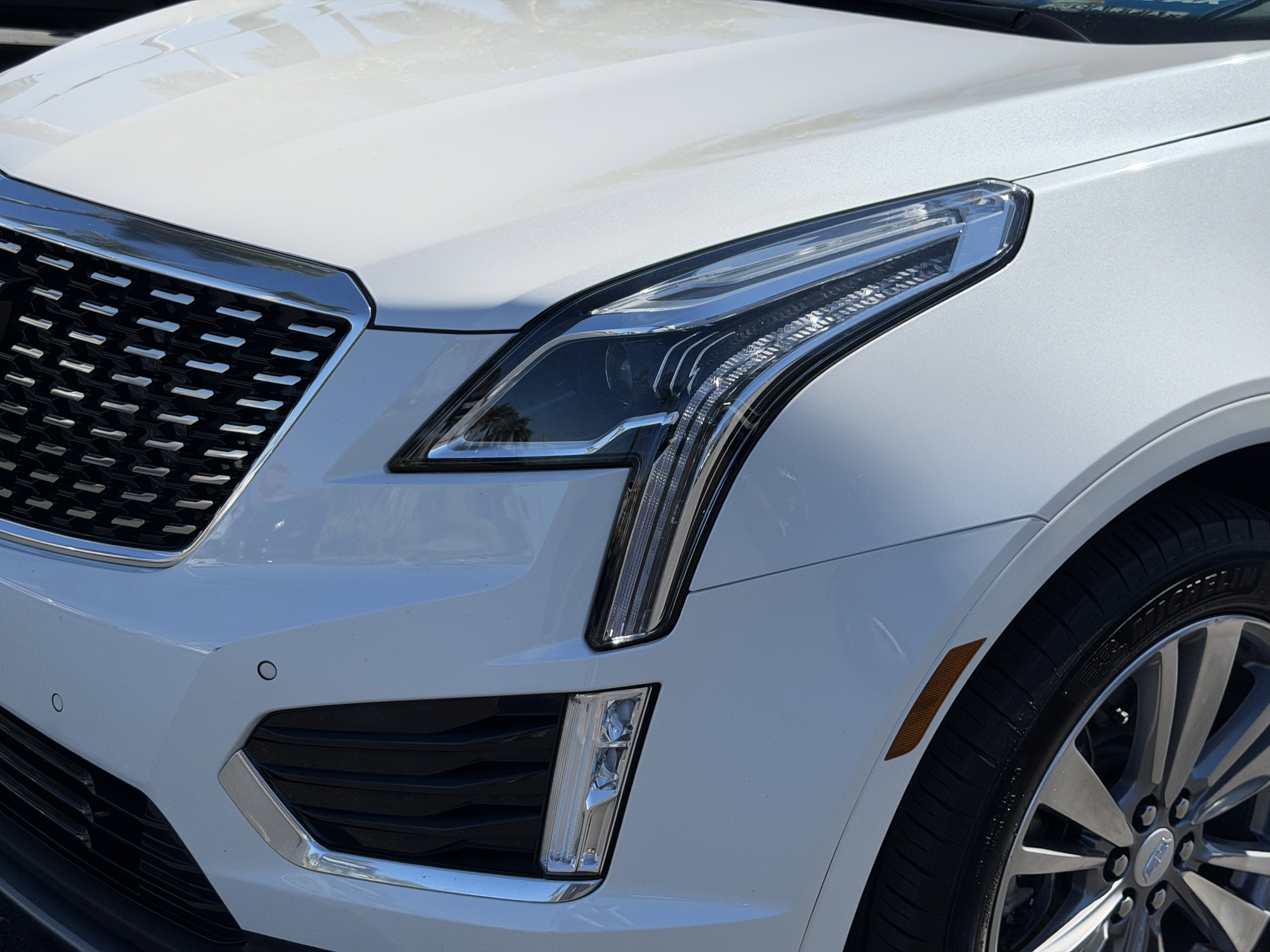 Certified 2025 Cadillac XT5 Premium Luxury AWD/4WD image 8
