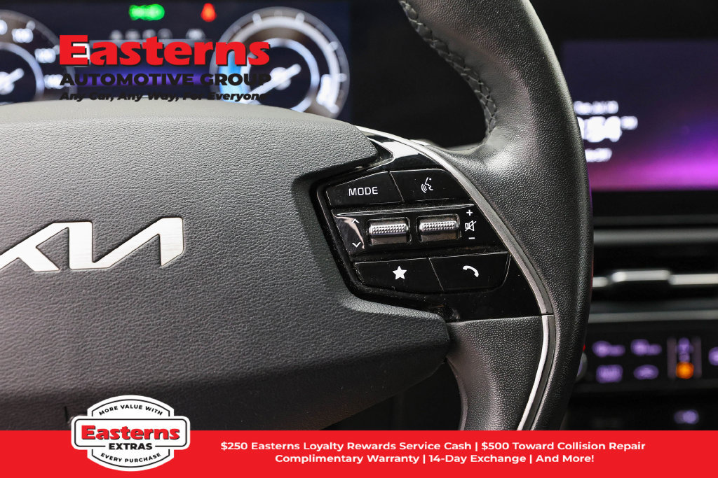 Used 2023 Kia Niro Wind w/ Wind Preserve Package FWD image 17