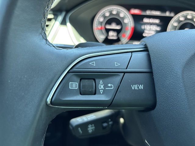 Used 2024 Audi Q5 2.0T Prestige w/ Prestige Package image 31