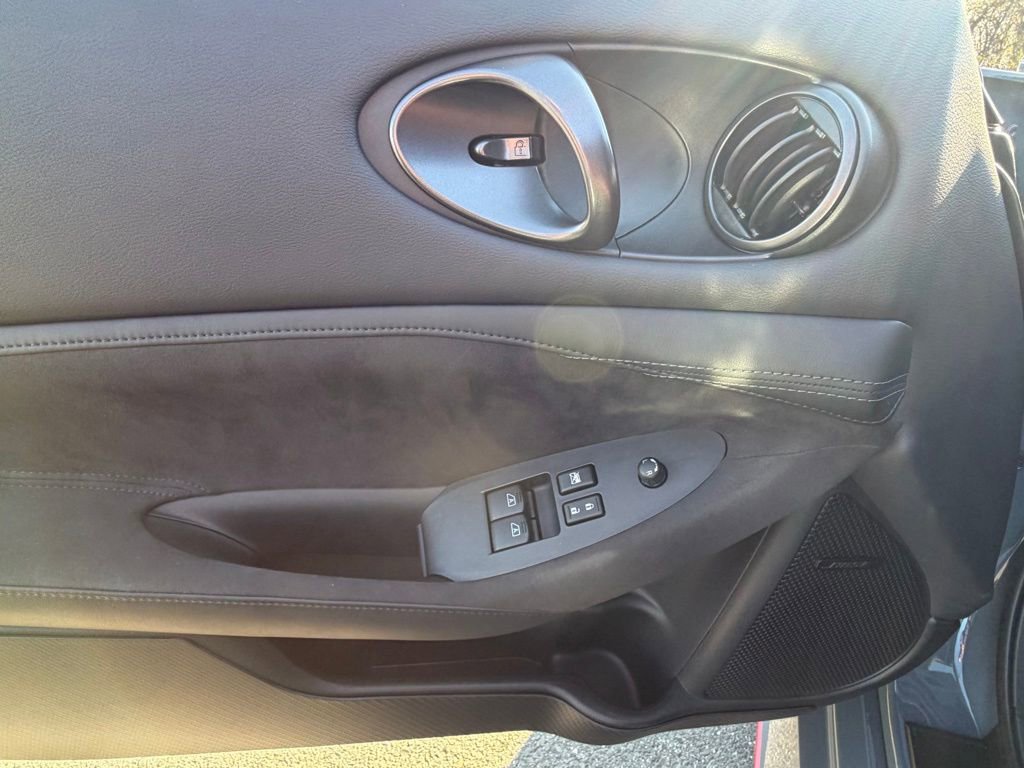 Used 2024 Nissan Z NISMO w/ Floor Mat Package image 13