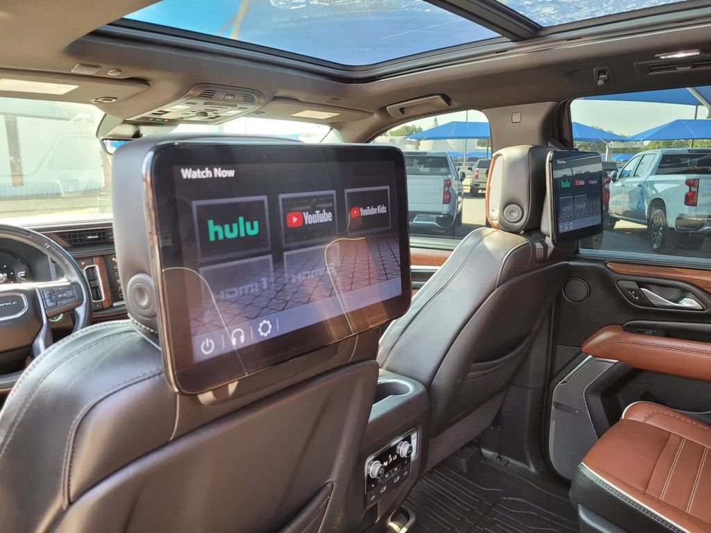 Used 2023 GMC Yukon Denali Ultimate w/ LPO, Floor Liner Package AWD/4WD image 14