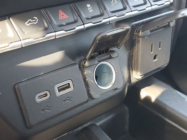 Used 2021 GMC Sierra 2500 SLT w/ SLT Premium Package image 24