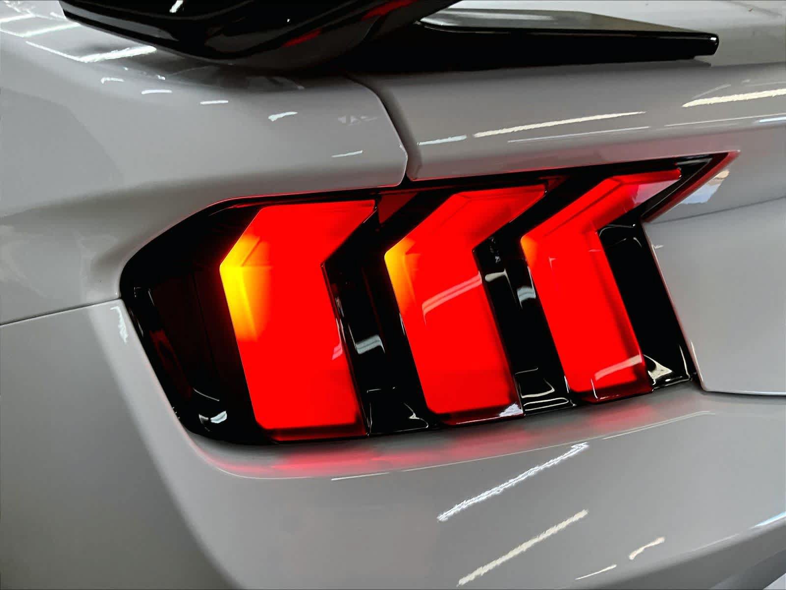 Used 2025 Ford Mustang GT RWD image 31