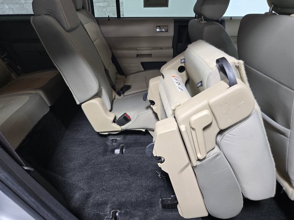 Used 2019 Ford Flex SE FWD image 48