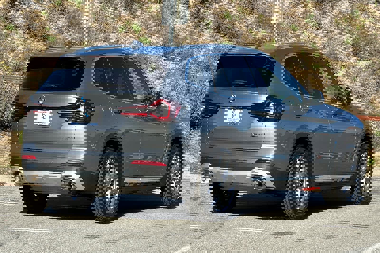 Certified 2023 BMW X3 xDrive30i w/ Premium Package image 2