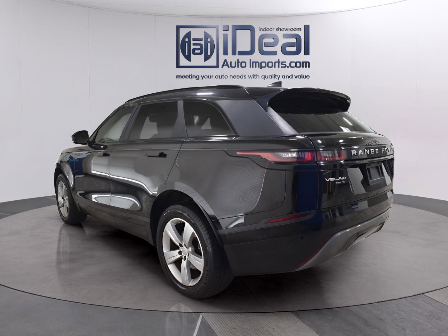 Used 2019 Land Rover Range Rover Velar S AWD/4WD image 3