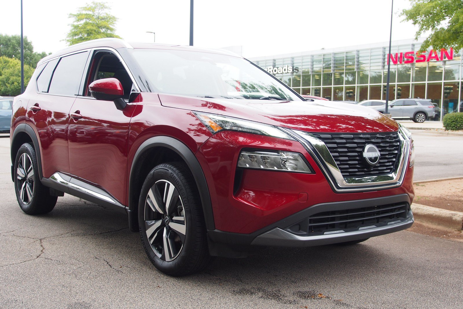 Used 2023 Nissan Rogue SL