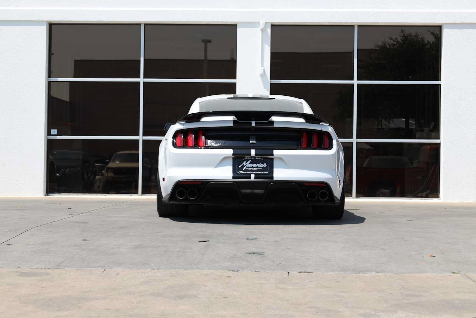 Used 2019 Ford Mustang Shelby GT350 w/ Technology Package RWD image 9