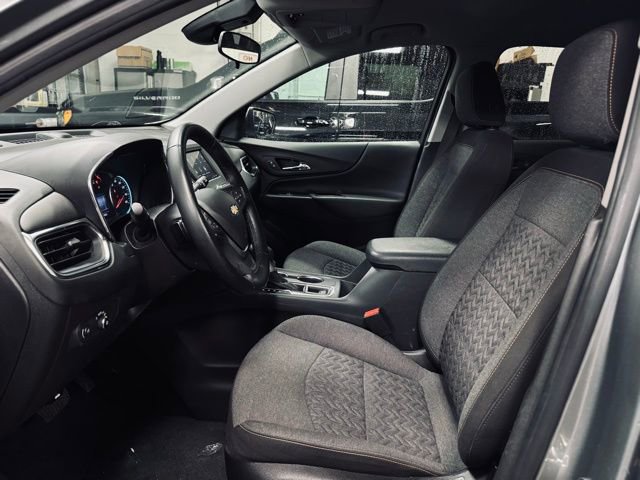 Used 2024 Chevrolet Equinox LT w/ Driver Convenience Package AWD/4WD image 16