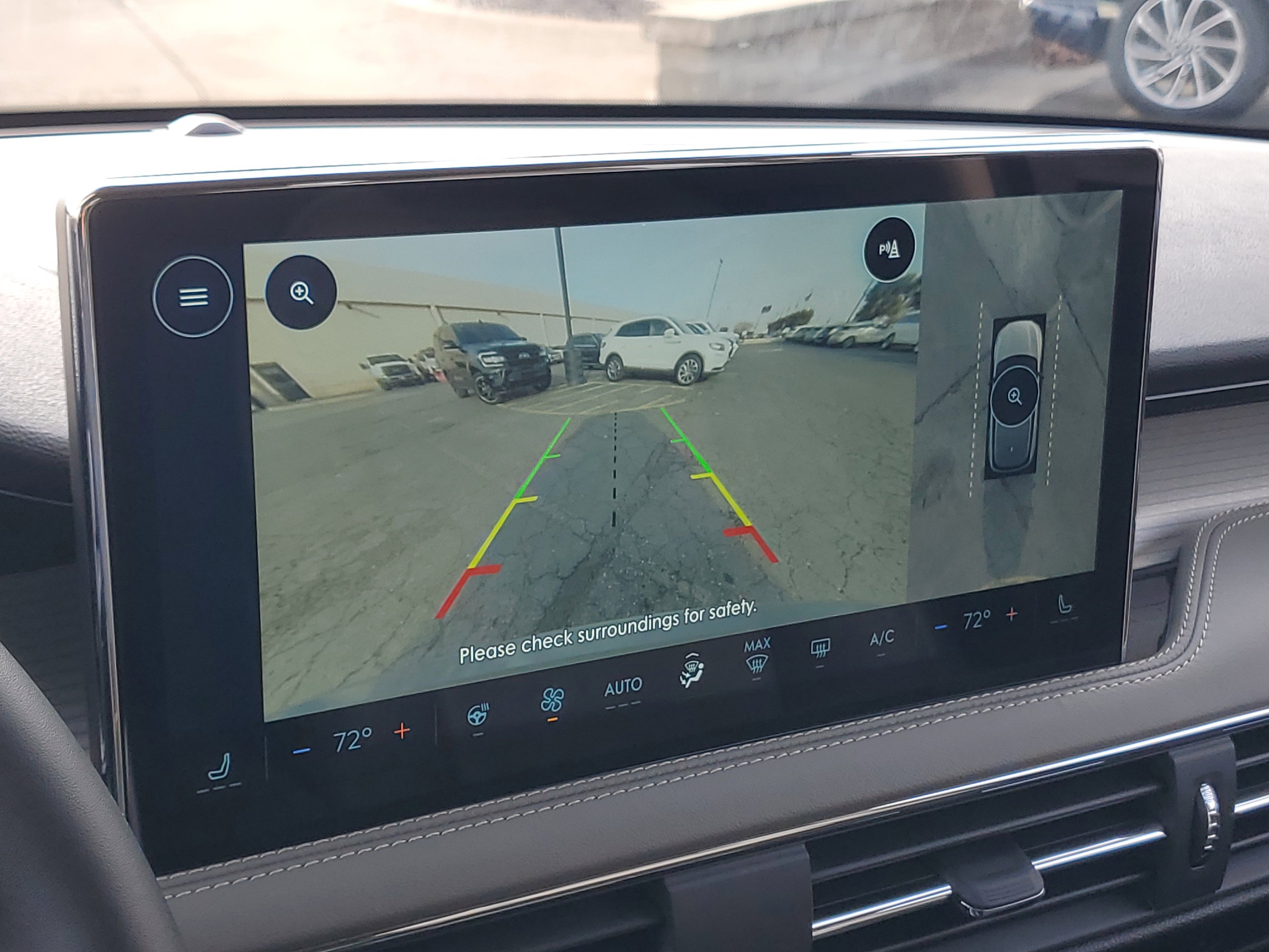 Certified 2025 Lincoln Corsair AWD w/ Equipment Group 101A image 17