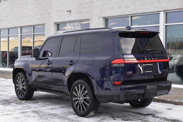 Used 2025 Lexus GX 550 image 4