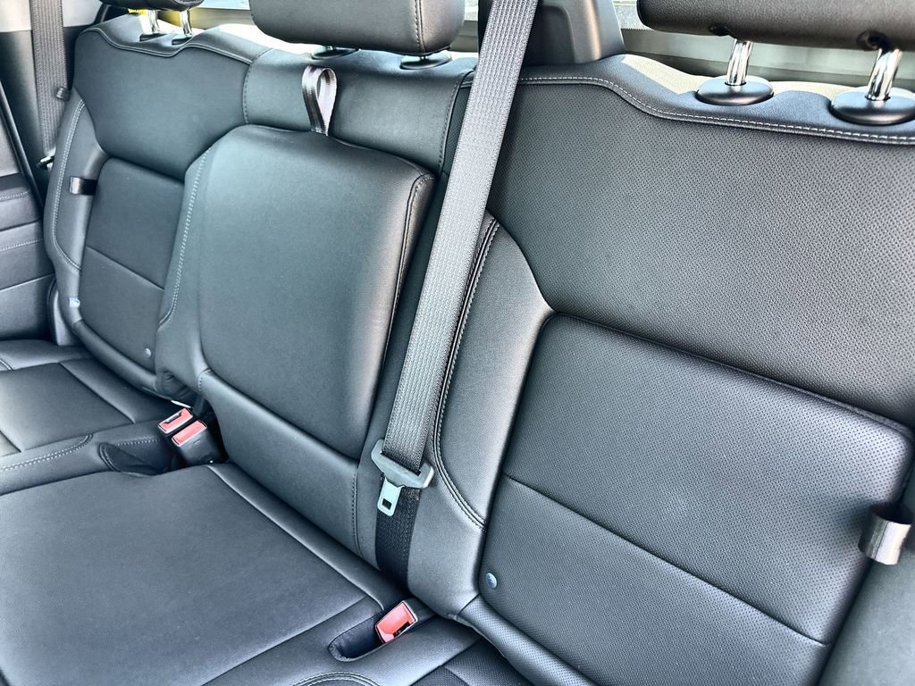 New 2026 GMC Sierra 1500 SLT image 18