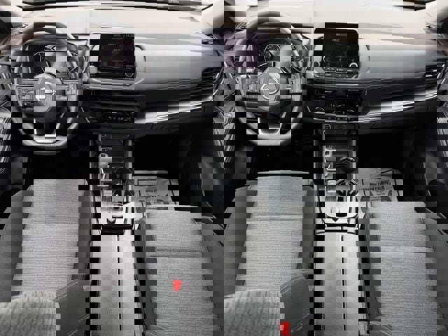 Used 2023 Nissan Rogue SV image 11