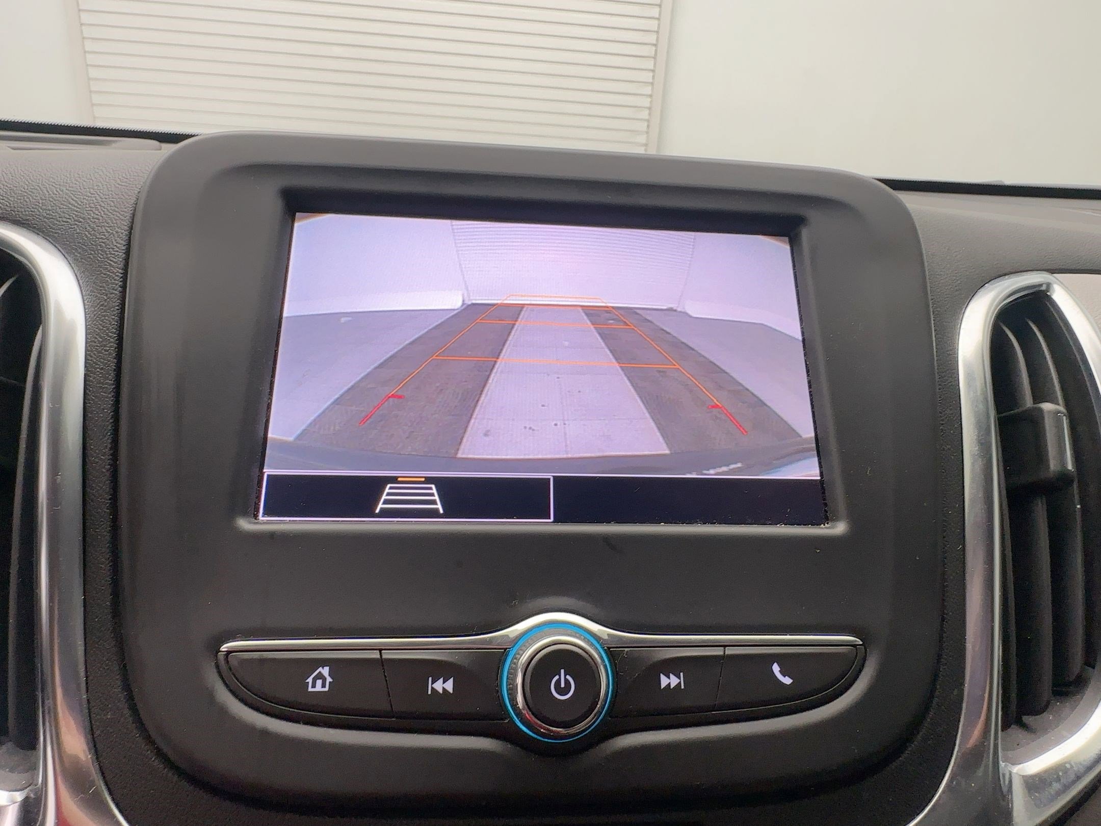 Used 2024 Chevrolet Equinox LS w/ LS Convenience Package image 23