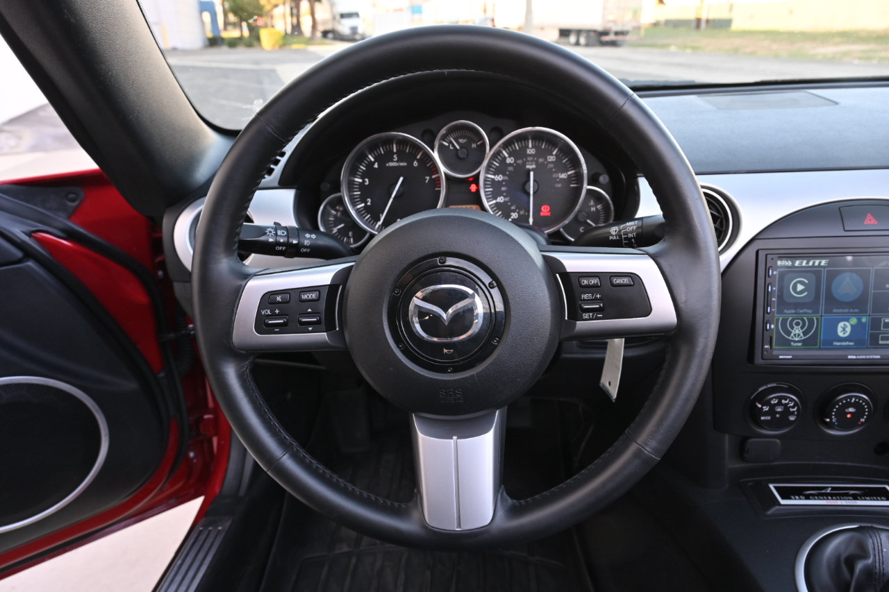 Used 2006 MAZDA MX-5 Miata 3rd Generation Limited RWD image 14