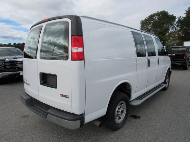 Used 2023 GMC Savana 2500 w/ Driver Convenience Package image 6