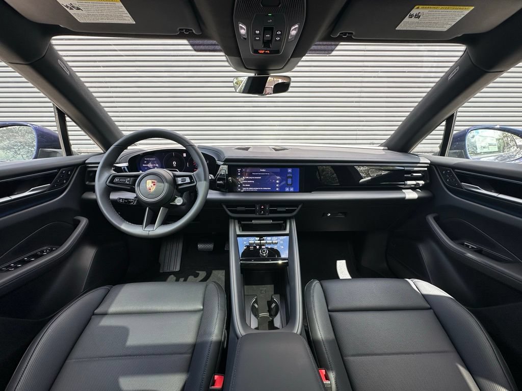 Used 2026 Porsche Macan Electric RWD image 6