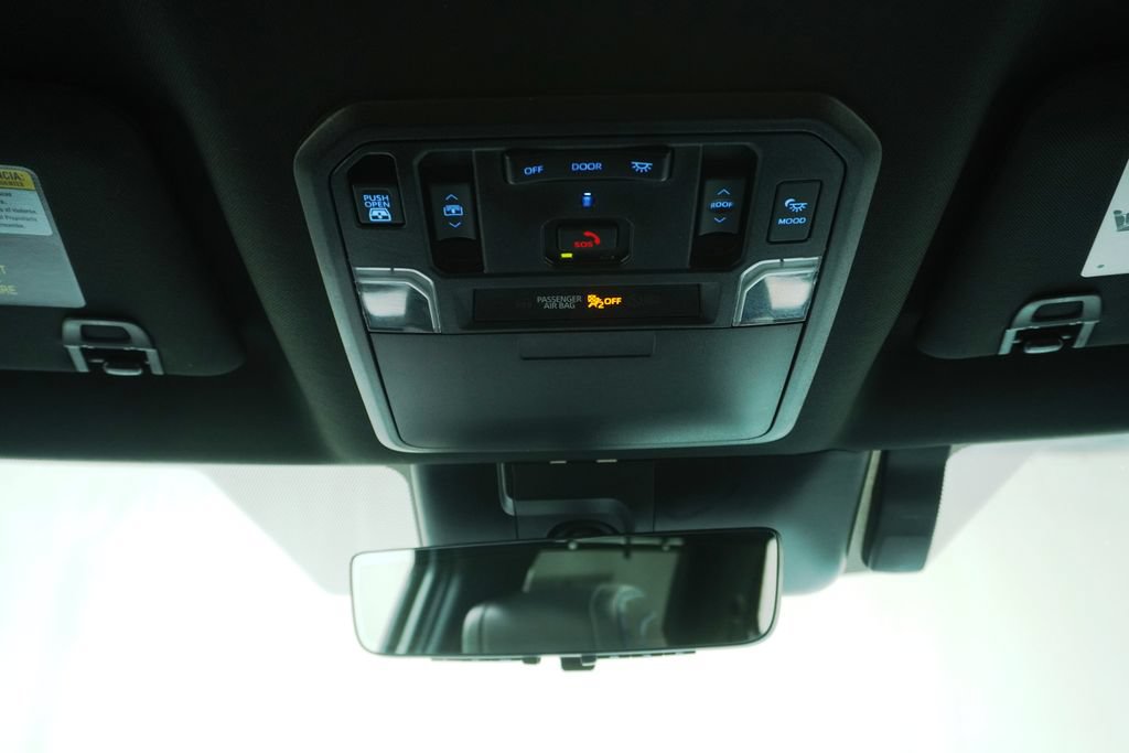 Used 2023 Toyota Tundra Platinum AWD/4WD image 24